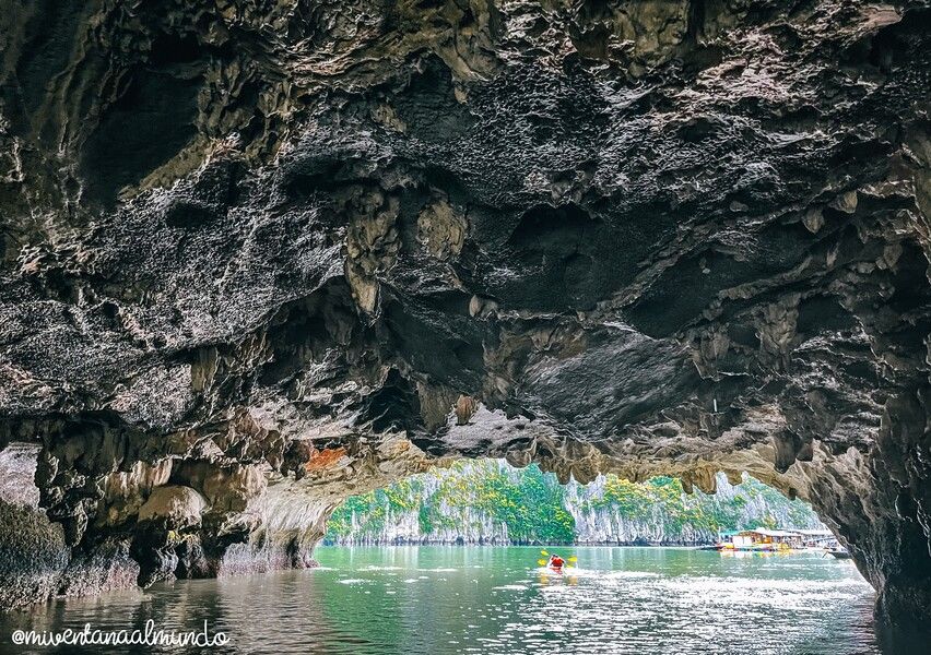 bahía de halong en crucero